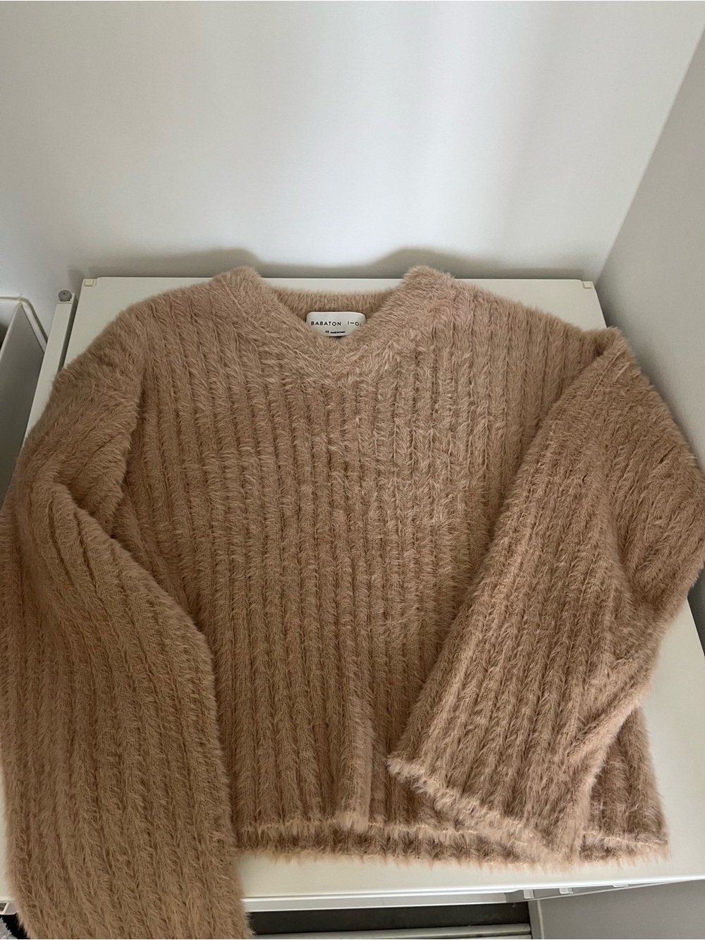 Babaton Ribbed Fuzzy V‑Neck Sweater in Taupe